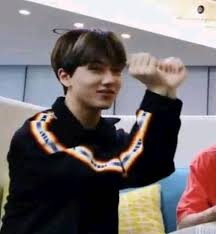 Pin On Kpop Idols Being Cute