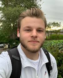 Happy New Year @nickbennett_9 Here's a picture of me when I had a beard