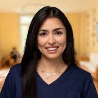 100+ perfiles de «Dena»