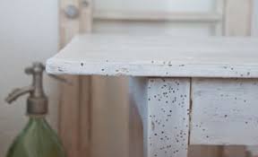 Am beispiel eines alten stuhls zeigt uns die expertin, wie man den begehrten shabby chic kreiert: Shabby Chic Selber Machen Honeyhome Ch