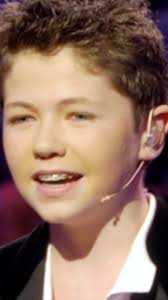 This little guy has a tour starting in 3 weeks and a new album coming in  September ❤️ linktr.ee/damianmcginty