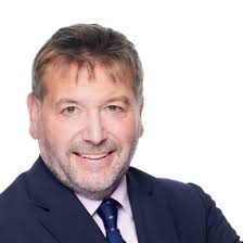 Eliot Simpson, Global