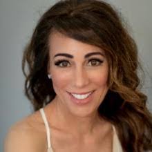 Melissa Cuthbertson's Instagram, Twitter & Facebook