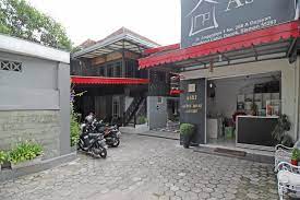 Saat ini, ada sekitar 715 hotel yang dapat kamu pesan di terminal condong catur. Reddoorz Near Terminal Condong Catur Yogyakarta Aktualisierte Preise Fur 2021