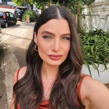 Stephanie Anne Harker- Model (@steph.mundy) • Fotos y videos de Instagram