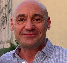 Malcolm Clark's Instagram, Twitter & Facebook