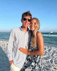 Hannah Arthur Hatcher☀️🍉🌊🐚🌸 (@hannahahatcher) • Instagram photos and  videos