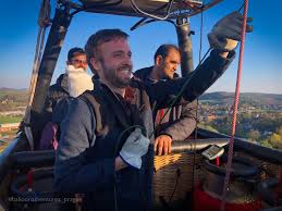 Cz, nebo on line menicka. Our Story Balloon Adventures Prague