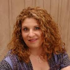 Anna Snowden's Instagram, Twitter & Facebook