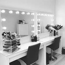 25 Exquisite Vanity Mirror With Lights Ideas Decoration Decoratingideas Decoratedcookies Hollywood G Makeup Room Design Makeup Vanity Lighting Makeup Rooms