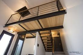 La Pose De Cette Passerelle Et De L Escalier Associe Concus Et Fabriques Sur Mesure Permet De Desservir La Chambre A Idee Deco Mezzanine Maison D Hotes Maison