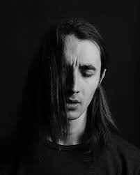 Resistance. Photo: @inkarosocha