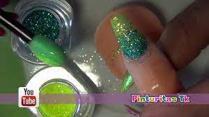 Como decorar unas naturales con glitters. Como Hacer Efectos Con Glitter En Unas Acrlicas Youtube