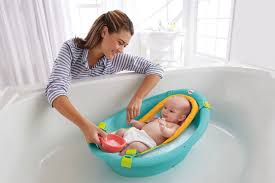 The contoured infant seat and soft foam headrest helps keep infants comfy & secure during bath time. Fisher Price Rinse N Grow Tub Babies R Us Canada