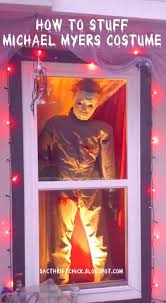 Halloween Decorations How To Stuff A Life Size Michael Myers Creepy Halloween Decorations Halloween Outdoor Decorations Outdoor Halloween