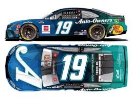 Passed kevin harvick with 20 laps to go and cruised to a comfortable victory in the south point 400 at las vegas motor speedway on sunday night. Martin Truex Jr Auto Owners Sherry Strong Toyota Camry Nascar 2020 Hood Open Series Diecast Car Hobbysearch Diecast Car Store