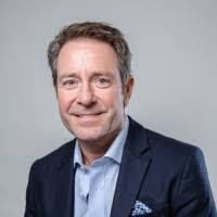 Sam Ruiz's Instagram, Twitter & Facebook