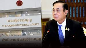 2497 ที่จังหวัดนครราชสีมา เป็นบุตรชายของพันเอก (พิเศษ) ประพัฒน์ จันทร์. M2pdb0edzvn7qm