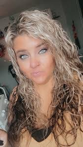 Joyce Fortin's Instagram, Twitter & Facebook