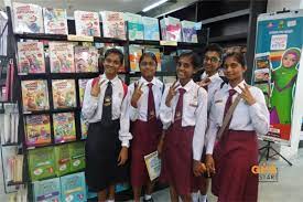 Schools which achieved 100 percent passes in the stpm 2014 public examination. Warga Smk Datuk Haji Abdul Wahab Gembira Dapat Jejak Kaki Di Karangkraf Selangor Gps Bestari