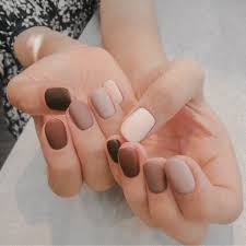 Love The Different Shades Of Brown On These Nails Would You Like These Nailinspo Nails Salon Style Neutral Nails Nails Gel Nails