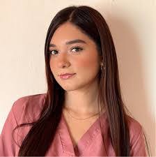 Abril Espinoza's Instagram, Twitter & Facebook