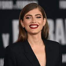 Valentina sampaio was photographed by josie clough in guana island, bvi. Valentina Sampaio Is The First Transgender Model For Sports Illustrated The New York Times