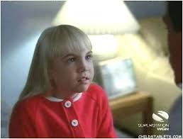 Kathy Coleman who played Holly in Land of the Lost and Heather O'Rourke who  played Carol Anne in Poltergeist look like they should have been sisters.