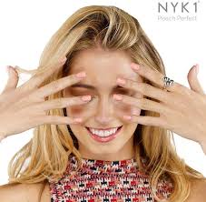 POPULAR Red Gel Nail Polish