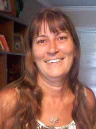 Annette Hatcher's Instagram, Twitter & Facebook