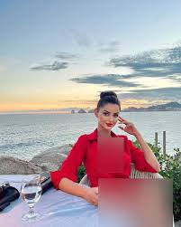 عکس برهنه دختر زیبای ایرانی در امریکا | روزنو