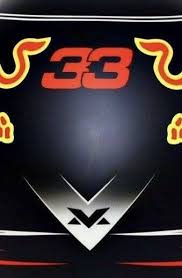 Dat niet alleen, de jonge nederlander heeft ook een nieuwe logo, een nieuwe webshop en zelfs een triple heeft ook een eigen app voor. Pin By Digamber Bisht On Logo Red Bull Racing Bulls Wallpaper Max Verstappen