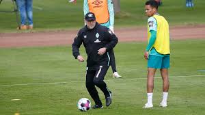 In der erfolgsübersicht werden alle titel des spielers angezeigt. Nigyfdnd67e Vm