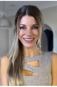 Sandra Deering's Instagram, Twitter & Facebook