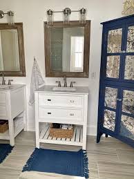 Modern rustic decor style is embracing rustic charm and warmth with modern amenities. 50 Best Rustic Bathroom Design And Decor Ideas For 2020