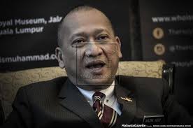 Nazri presently is the member of parliament of malaysia for the. Nazri Aziz And Johor Weehingthong