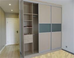 Nah sepertinya anda perlu untuk mempertimbangkan beberapa gambar atau foto lemari atau cupboard pakaian yang sudah saya upload di dalam postingan ini. 60 Model Lemari Pakaian Minimalis Desainrumahnya Com