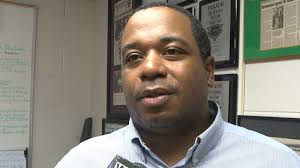 Lincoln High head football coach Shakir resigns