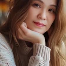 Washing water lilies at Mekong river delta, Việtnam 🇻🇳🪷