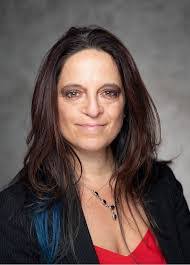 Kim Petry's Instagram, Twitter & Facebook