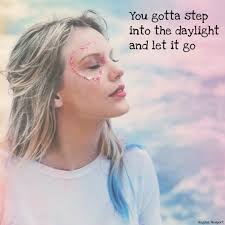 Happy new year Taylor Swift 😍🥰 and For all Fans 🥰🎊