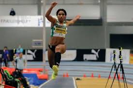 Patrícia mamona garantiu este sábado a passagem à final do triplo salto dos campeonatos da europa em pista coberta, fazendo nas qualificações um salto de 14,43 metros. Patricia Mamona Brilha E Confirma Minimos Europeus Opraticante Pt