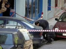 Κάμερα ασφαλείας κατέγραψε στιγμή προς στιγμή την εν ψυχρώ δολοφονίας του 58χρονου πρώην πυγμάχου έξω από καντίνα στη μεταμόρφωση. Dolofonhsan Ypallhlo Peripteroy Sth Metamorfwsh Nirvana 24 7