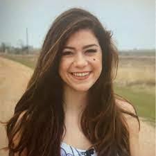 Clarissa Lloyd's Instagram, Twitter & Facebook