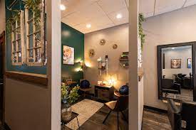 2 hair stylists on hirerush.com are ready to be hired. The Audubon An Aveda Salon Hair Salon Wauwatosa Wisconsin 1 553 Photos Facebook
