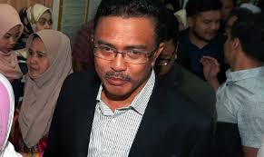 Although born in a conservative muslim family abdul latif was attracted to music from his childhood. Bekas Exco Johor Anak Lepas Dan Bebas 37 Pertuduhan