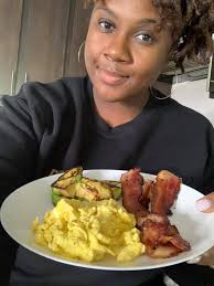 UTC grad wins 'Supermarket Stakeout'