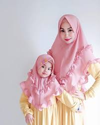 Pembayaran mudah, pengiriman cepat & bisa cicil 0%. 26 Setelen Model Gamis Couple Ibu Dan Anak Modis Hijabtuts Gaun Bayi Perempuan Busana Hijab Modern Baju Anak
