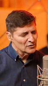 «Aquí Estamos» Un nuevo EP con 5 canciones que nacieron a lo largo de los  años de momentos íntimos con el Señor. ¡Este miércoles 23 de Octubre podrán  escucharlo en todas las plataformas digitales! ...