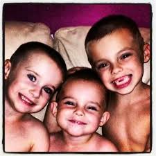 Samantha Ungi (@SamanthaUngi1)